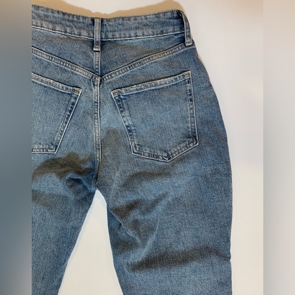 Curvy High-Waisted OG Straight Button-Fly Distressed Ankle Jeans (Old Navy) - Picture 2 of 7